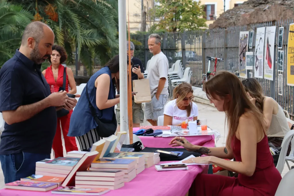 Il tavolo dei libri durante FLAG Festival 2026